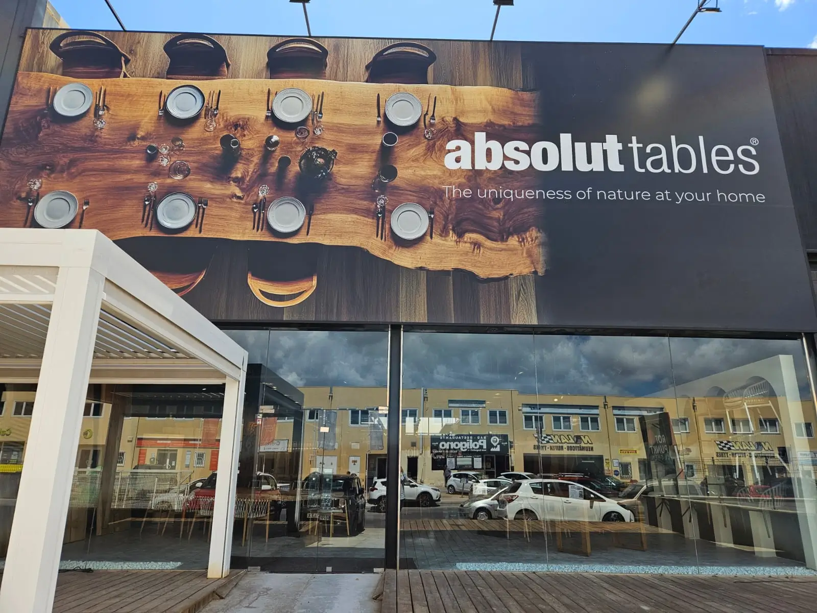 WhatsApp Image 2025-05-07 at 09.40.38 (5) Nueva tienda, Absolut Tables